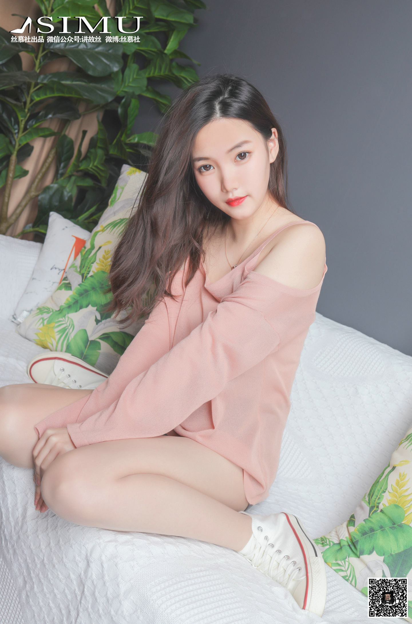 丝慕写真 SM206 文欣 – 玉足萝莉